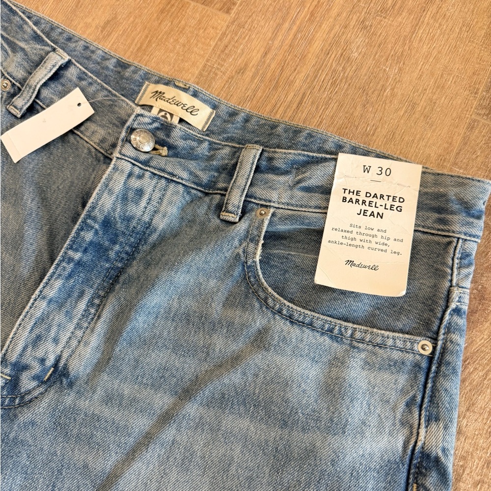 Madewell women’s  Relaxed Light Blue Jeans - Picture 5 of 7